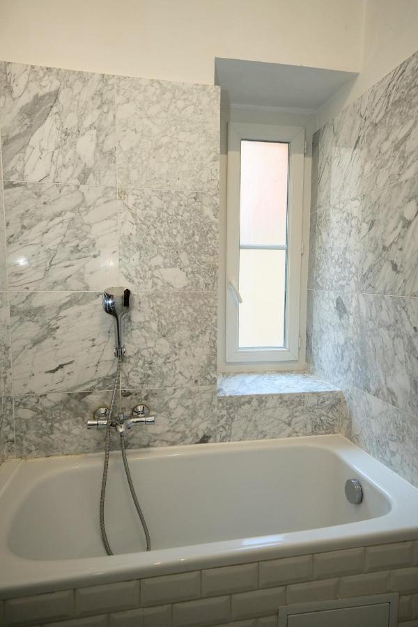 Lusso 5 Beds Central Apartment Nicea Zewnętrze zdjęcie